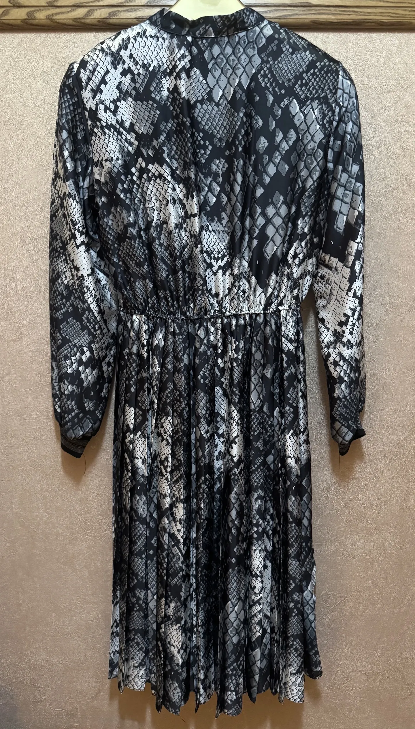 green emerald velvet dress Green Snake Print Dress