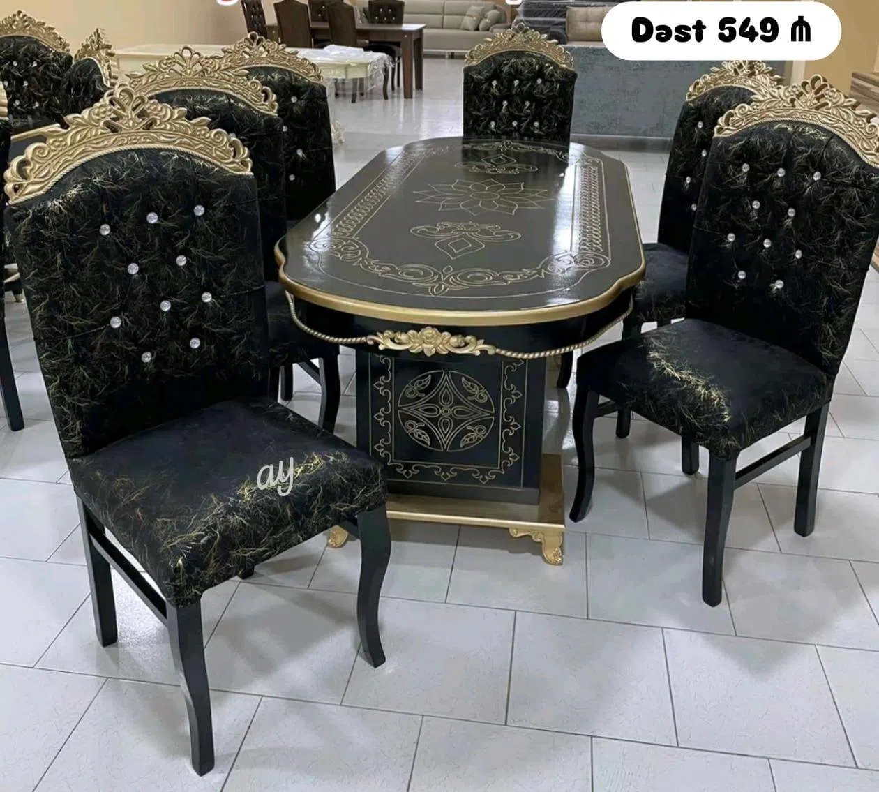 Table and chair set - Tenderyard